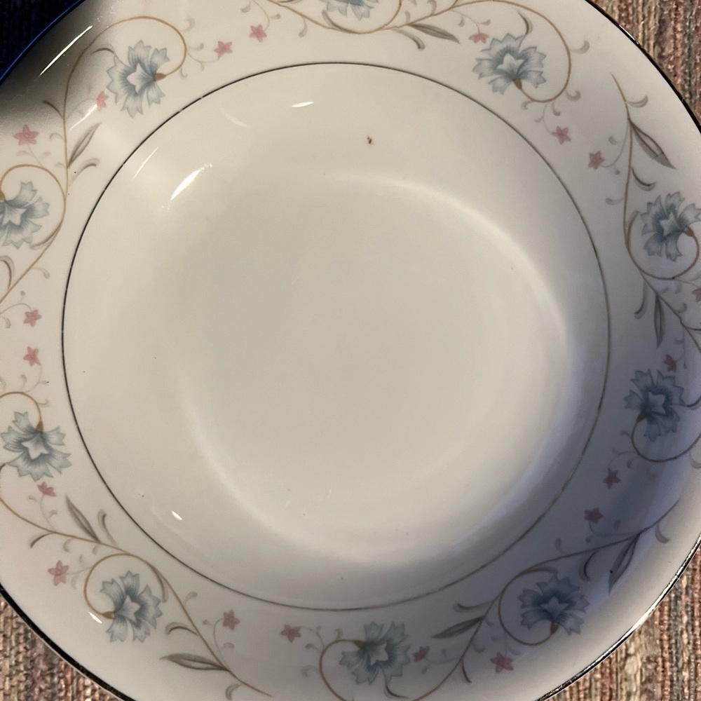 Serving bowl